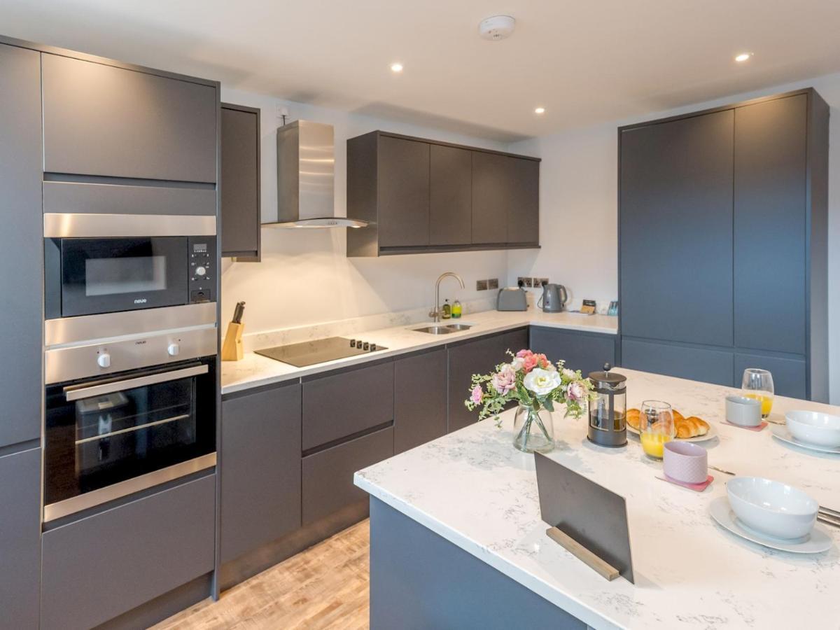 Pass The Keys 5B One Bedrom Central Modern Apartment Shrewsbury Buitenkant foto